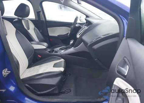 2014 Ford Focus Se z USA, uszkodzony, nr VIN 1FADP3K21EL283503